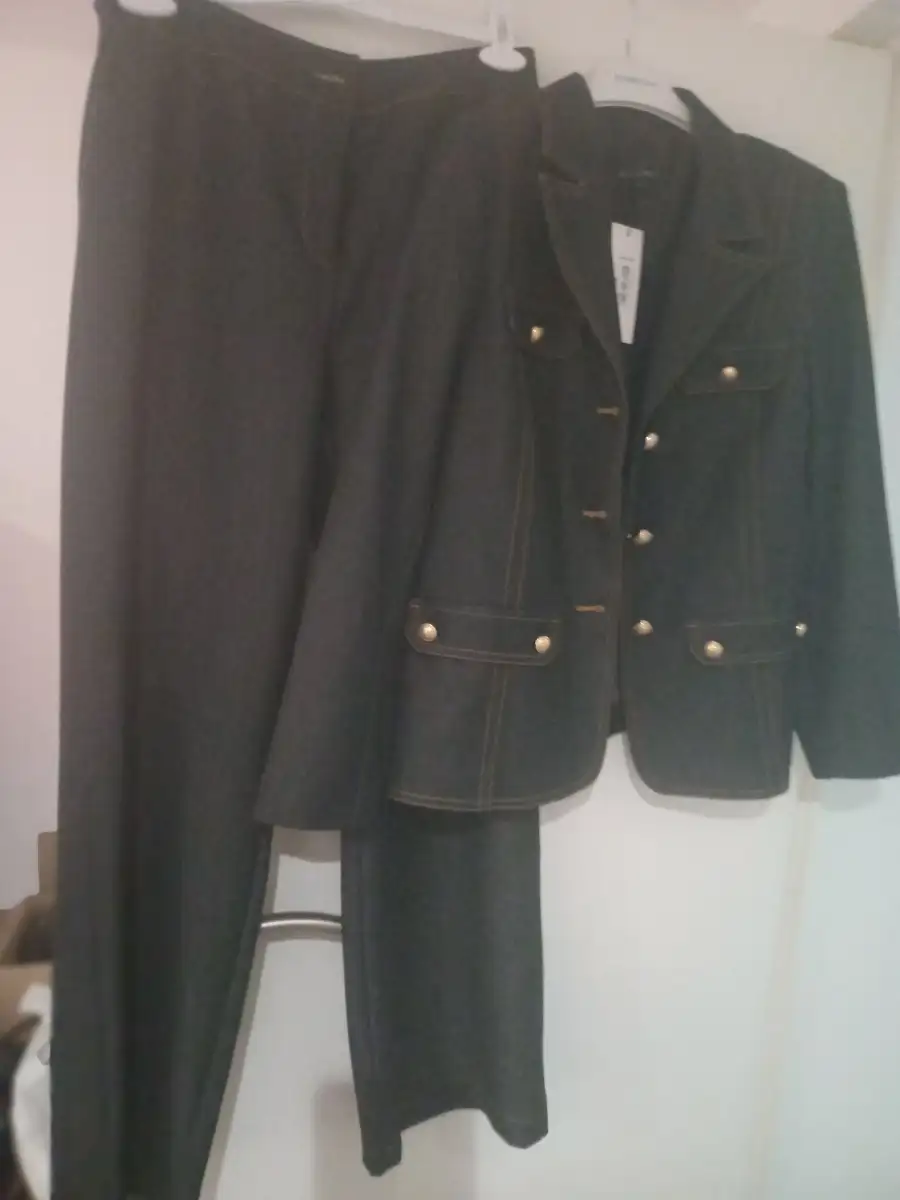 Ensemble  tailleur sans manche